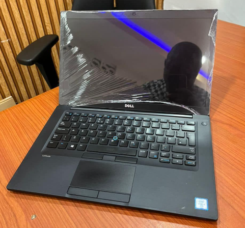 DELL LATITUDE 7490